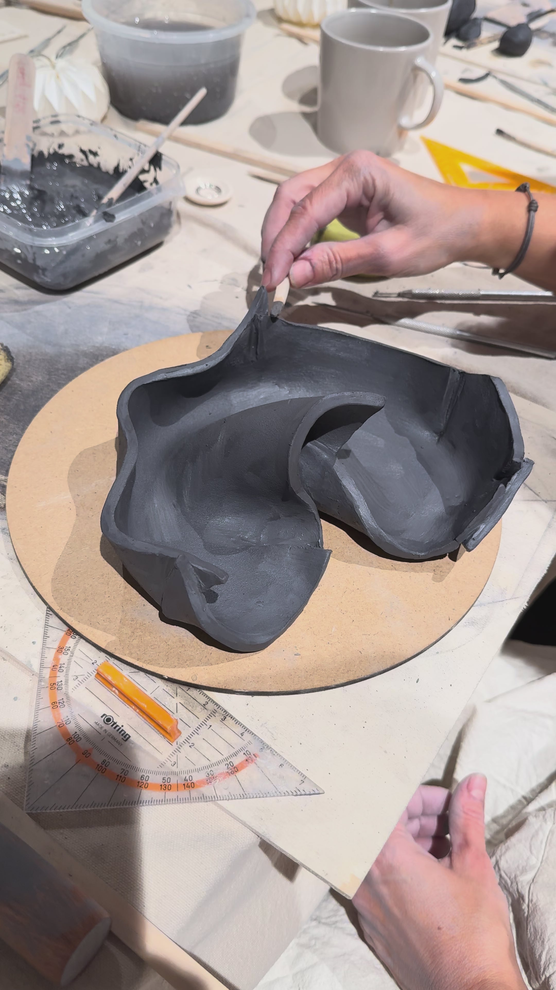 Handaufbau Special: Black is beautiful (Schwarzer Ton)
